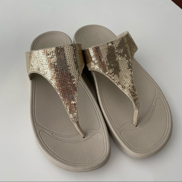 gold fitflops size 7